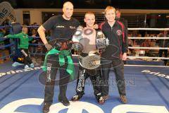 Kickbox Weltmeisterschaft - Titelverteidigiung - Johannes Wolf (GER) - Ilias El Hajoui (NL) - Sieger nach Punkten Johannes Wolf. Letzter Kampf Abschied. Trainer Jens Lintow und rechts Trainer Peter Lutzny aus Erding