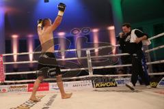 Kickboxen - Thaiboxen - Stekos Fight Night - WKU Weltmeisterschaft (5 x 3 min.) Thaiboxen K1 - 76 kg - Dardan Morina (GER) vs. Michal Halada (SVK) - Dardan Morina siegt durch KO in der zweiten Runde Jubel mit Trainer Mladen Steko