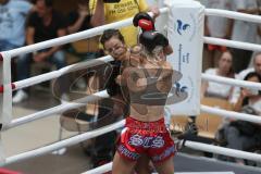 Kickboxen - Deutsche Meisterschaft Pro Amateure Damen K1-48 Kg - weisse Hose Jessica Bachmatchi vom Kickboxtempel Ingolstadt - rote Hose Mc Sweeny Anna von SCS München - Foto: Jürgen Meyer