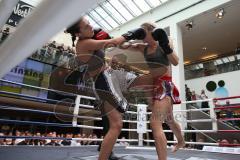 Kickboxen - Deutsche Meisterschaft Pro Amateure Damen K1-48 Kg - weisse Hose Jessica Bachmatchi vom Kickboxtempel Ingolstadt - rote Hose Mc Sweeny Anna von SCS München - Foto: Jürgen Meyer