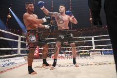 Stekos Fight Night 2018 - Kickboxen - Weltmeisterschaft - Thaiboxen, WKU Verband, bis 95 kg, Michael Smilok (GER) gegen Herausforderer Enver Sljiver (SUI), Sieger durch KO Michael Smolik, Michael Smolik rechts