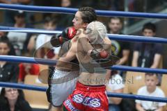 Kickboxen - Deutsche Meisterschaft Pro Amateure Damen K1-48 Kg - weisse Hose Jessica Bachmatchi vom Kickboxtempel Ingolstadt - rote Hose Mc Sweeny Anna von SCS München - Foto: Jürgen Meyer