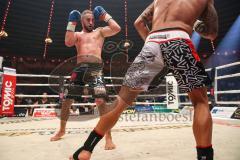 Stekos Fight Night 2018 - Kickboxen - Weltmeisterschaft - WKU Weltmeisterschaft Thaiboxen bis 76 kg, David Dardan Morina (GER) gegen Christian Guiderdone (ITA), Punktsieger Morina, Dardan Morina schwarze Hose