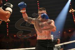 Stekos Fight Night 2018 - Kickboxen - Weltmeisterschaft - Thaiboxen, WKU Verband, bis 95 kg, Michael Smilok (GER) gegen Herausforderer Enver Sljiver (SUI), Sieger durch KO Michael Smolik, Michael Smolik rechts