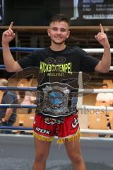 Kickboxen - Deutsche Meisterschaft Pro Amateure Jugend K1-70 Kg - Sieger rote Hose Vass Christopher vom Kickboxtempel Ingolstadt - grüne Hose Safaridis Kostas von Kampfschule Sparte München - Foto: Jürgen Meyer