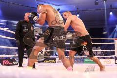 Stekos Fight Night - Postpalast - Kickboxen - Boxen - K1 - WKU Weltmeisterschaft Thaiboxen - Titelverteidiger Dardan David Morina (GER) weisse Handschuhe gegen Kamon Chetphaophan (THA), schwarze Handschuhe, Sieger Morina