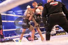Stekos Fight Night - Postpalast - Kickboxen - Boxen - K1 - WKU Weltmeisterschaft Thaiboxen - Titelverteidiger Dardan David Morina (GER) weisse Handschuhe gegen Kamon Chetphaophan (THA), schwarze Handschuhe, Sieger Morina