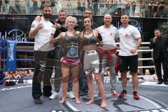 Kickboxen - Deutsche Meisterschaft Pro Amateure Damen K1-48 Kg - weisse Hose Jessica Bachmatchi vom Kickboxtempel Ingolstadt - Siegerin rote Hose Mc Sweeny Anna von SCS München - Foto: Jürgen Meyer