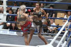 Kickboxen - Deutsche Meisterschaft Pro Amateure Damen K1-48 Kg - weisse Hose Jessica Bachmatchi vom Kickboxtempel Ingolstadt - rote Hose Mc Sweeny Anna von SCS München - Foto: Jürgen Meyer