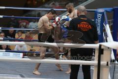 Kickboxen - WM Kampf ISKA - K1 - 59 Kg - blaue Hose Herrausforderer Szajko Jan vom Kickboxtempel Ingolstadt - schwarze Hose amtierender Weltmeister Hosseini Qurban vom Iron Fist Gym Vienna - Foto: Jürgen Meyer