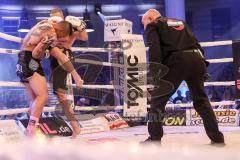 Stekos Fight Night - Postpalast - Kickboxen - Boxen - K1 - WKU Weltmeisterschaft Thaiboxen - Titelverteidiger Dardan David Morina (GER) weisse Handschuhe gegen Kamon Chetphaophan (THA), schwarze Handschuhe, Sieger Morina