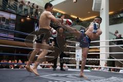 Kickboxen - WM Kampf ISKA - K1 - 59 Kg - blaue Hose Herrausforderer Szajko Jan vom Kickboxtempel Ingolstadt - schwarze Hose amtierender Weltmeister Hosseini Qurban vom Iron Fist Gym Vienna - Foto: Jürgen Meyer