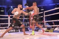 Stekos Fight Night - Postpalast - Kickboxen - Boxen - K1 - WKU Weltmeisterschaft Thaiboxen - Titelverteidiger Dardan David Morina (GER) weisse Handschuhe gegen Kamon Chetphaophan (THA), schwarze Handschuhe, Sieger Morina