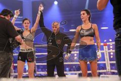 Stekos Fight Night - Postpalast - Kickboxen - Boxen - K1 - WKU WM Kickboxen, Marie Lang (GER) schwarze Hose gegen Lucia Krajcovic (SVK) blaue Hose, Siegerin Lang