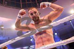 Stekos Fight Night - Postpalast - Kickboxen - Boxen - K1 - WKU Weltmeisterschaft Thaiboxen - Titelverteidiger Dardan David Morina (GER) weisse Handschuhe gegen Kamon Chetphaophan (THA), schwarze Handschuhe, Sieger Morina