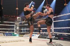 Stekos Fight Night 2018 - Kickboxen - Weltmeisterschaft - WKU - Lowkick - Marie Lang (GER) gegen Rebeka Szendrei (HUN) - Siegerin nach Punkten Maria Lang, Marie Lang links