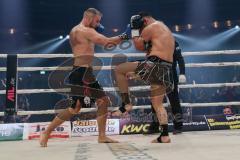 Steko´s Fight Club - Circus Krone - Kickboxen K1 - Weltmeisterschaft (bis 76 Kilo) - Dardan Morina (D) gegen Erkan Varol (Türkei), Sieger nach Punkten Dardan Morina links