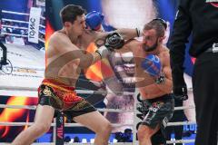 Steko´s Fight Night - WKU Weltmeisterschaft - K1, bis 76 Kg, Titelverteidiger Dardan Morina (Ingolstadt, schwarze Hose) gegen Vladimir Konsky (SVK, schwarz-rote Hose), Sieger Dardan Morina nach Punkten