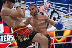 Steko´s Fight Night - WKU Weltmeisterschaft - K1, bis 76 Kg, Titelverteidiger Dardan Morina (Ingolstadt, schwarze Hose) gegen Vladimir Konsky (SVK, schwarz-rote Hose), Sieger Dardan Morina nach Punkten