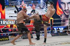 Steko´s Fight Night - WKU Weltmeisterschaft - K1, bis 76 Kg, Titelverteidiger Dardan Morina (Ingolstadt, schwarze Hose) gegen Vladimir Konsky (SVK, schwarz-rote Hose), Sieger Dardan Morina nach Punkten