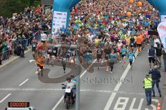 Halbmarathon Ingolstadt 2022 - Start vom Halbmarathon Ingolstadt - Foto: Jürgen Meyer