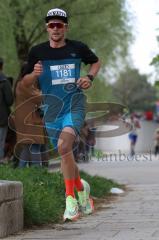 Halbmarathon Ingolstadt 2022 - STERNER Julian - ESV Ingolstadt Triathlon auf der Laufstrecke - Foto: Jürgen Meyer