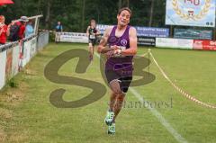 Neuberglauf Kasing - Nr. 186 im Zieleinlauf - 1.Sieger STIER Martin MTV 1881 Ingolstadt mit der Zeit von 29:05.98 - Foto: Jürgen Meyer