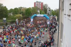 Halbmarathon Ingolstadt 2022 - Start vom Halbmarathon Ingolstadt - Foto: Jürgen Meyer