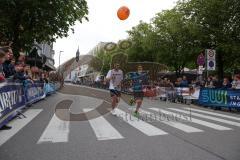 Halbmarathon Ingolstadt 2022 - Sebastian Mahr Donau Run im Zieleinlauf - Foto: Jürgen Meyer