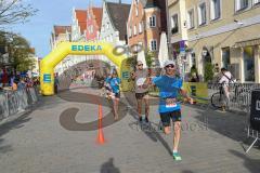 Halbmarathon Ingolstadt 2023 - Läufer auf der Strecke durch die Innenstadt - Foto: Markus Banai