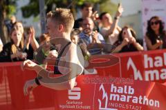 Halbmarathon 2026 - Halbmarathon 2026  - Chris Göltl #3 MTV Ingolstadt - 1. Sieger - im Zieleinlauf - XXXXX - Foto: Meyer Jürgen