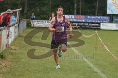 Neuberglauf Kasing - Nr. 186 im Zieleinlauf - 1.Sieger STIER Martin MTV 1881 Ingolstadt mit der Zeit von 29:05.98 - Foto: Jürgen Meyer