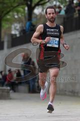 Halbmarathon Ingolstadt 2022 - 2. Sieger auf der Laufstrecke Matthias Ewender GER Positiv Fitness  - Foto: Jürgen Meyer