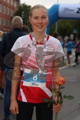 Halbmarathon Ingolstadt 2022 - 1. Siegerin der Frauen - REICHHOLD Magdalena  TSV Wolnzach im Ziel - Foto: Jürgen Meyer