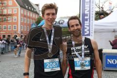 Halbmarathon Ingolstadt 2022 - 1. Sieger - HUG Tom 	GER	- SV Bayreuth links - 2. Sieger Matthias Ewender - Positiv Fitness - rechts - Foto: Jürgen Meyer