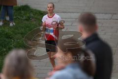 Halbmarathon Ingolstadt 2022 - 1. Siegerin der Frauen - REICHHOLD Magdalena  TSV Wolnzach auf der Laufstrecke - Foto: Jürgen Meyer
