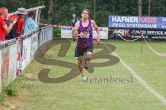 Neuberglauf Kasing - Nr. 186 im Zieleinlauf - 1.Sieger STIER Martin MTV 1881 Ingolstadt mit der Zeit von 29:05.98 - Foto: Jürgen Meyer