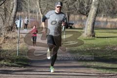 Solo heißt Solo - Silvesterlauf mit Spendenaktion, organisiert von Benjamin Zieghaus  und Sebastian Mahr - Foto: Jürgen Meyer