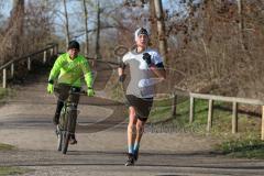 Solo heißt Solo - Silvesterlauf mit Spendenaktion, organisiert von Benjamin Zieghaus  und Sebastian Mahr - Im Bild Magdalena Reichhold - Foto: Jürgen Meyer