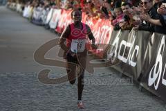 ODLO Halbmarathon Ingolstadt 2016 - 2. Siegerin Nr. 14 Agnes Chebet - Foto: Jürgen Meyer