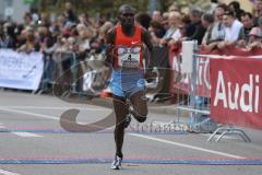 ODLO Halbmarathon Ingolstadt 2016 - Nr.4 David Kiprono Metto - Foto: Jürgen Meyer