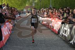 ODLO Halbmarathon Ingolstadt 2016 - Nr.1454 Florian Pasztor - Foto: Jürgen Meyer