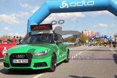 ODLO Halbmarathon Ingolstadt 2016 - Führungsfahrzeug - Foto: Jürgen Meyer