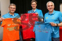 Pressekonferenz im Hotel Enso - ODLO-Halbmarathon Ingolstadt 2017 - Die Organisatoren vom Halbmarathon Roland Muck, Roland Knoll und Roland Balzer (von links) - Foto: Marek Kowalski