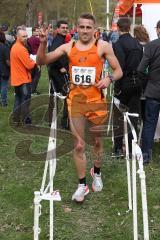 Sport IN - Schanzer Seelauf 2016 - Markus Stöhr Nr. 616 MTV 1881Ingolstadt - 1. Platz - Foto: Jürgen Meyer