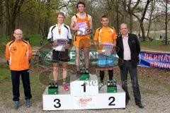 Schanzer Seelauf - Heiko Middelhoff Sieger beim Schanzer Seelauf - Platz 2 Stöhr Markus - Platz 3 Sterner Julian - Foto: Jürgen Meyer