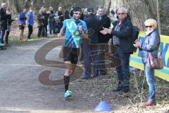 LifePark Max Frühjahrswaldlauf in Zuchering 2017 - Felix Mayerhöfer - 1. Sieger - Erster Läufer - LifePark - Foto: Jürgen Meyer