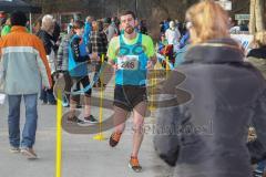 3. Frühjahrswaldlauf Zuchering - 1. Sieger Cacciapuoti Mario MTV 1881 Ingolstadt - Foto: Jürgen Meyer