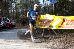 Zucheringer Waldlauf 2019 - Sebastian Mahr SC Delphin Ingolstadt Startnr.500 auf der Strecke - Foto: Meyer Jürgen