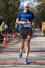 Zucheringer Waldlauf 2019 - Sebastian Mahr SC Delphin Ingolstadt Startnr.500 - Als Sieger beim Zieleinlauf mit einer Zeit von 0:29:53. - Foto: Meyer Jürgen